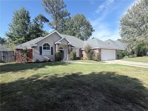 Building Photo - 1245 Sycamore Pl