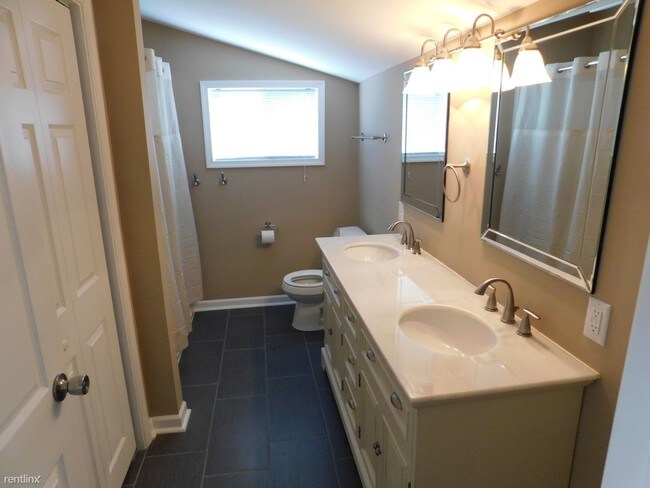 Foto del edificio - 3 br, 2 bath House - 126 Agnes Lane