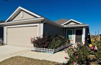 Building Photo - 1361 Mahogany Ln