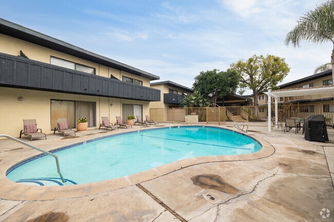 Building Photo - Island Breeze Apartments