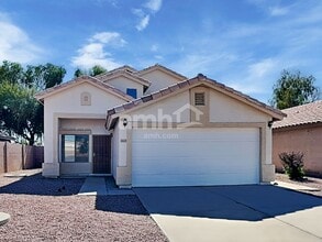 Building Photo - 10633 W Piccadilly Rd