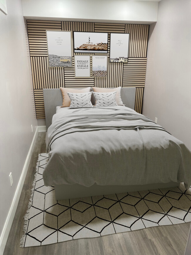 Building Photo - Stylish Comfort in the Heart of Roncesvall...