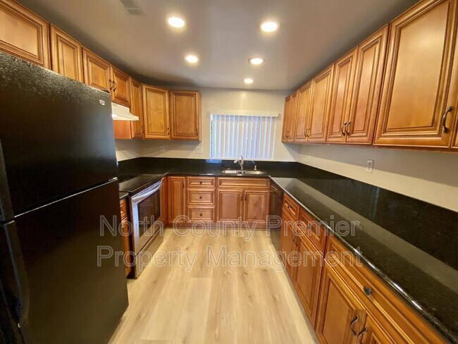 Foto del edificio - 2850 Englewood Way