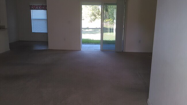 Foto del edificio - 861 Clow St E