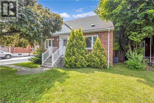 Photo du bâtiment - 44 W 4th St