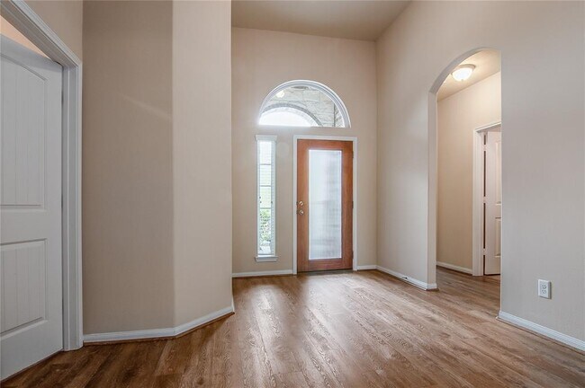 Foto del edificio - 24119 Auburn Woods Ct