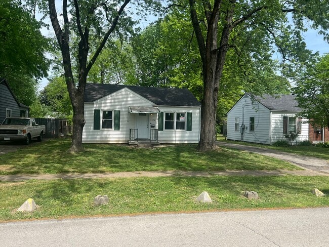 Photo - 1723 Glenview Pl House