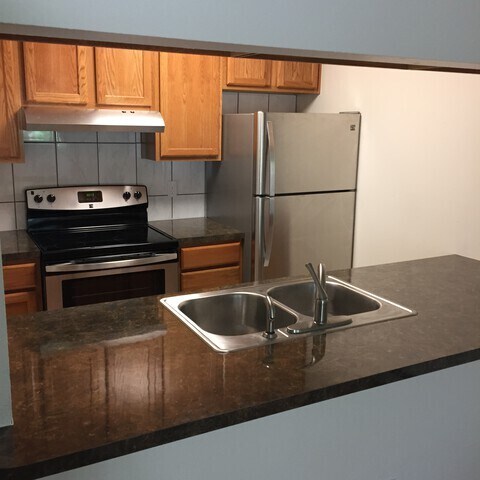 Foto del edificio - Stonecreek Park Condominiums