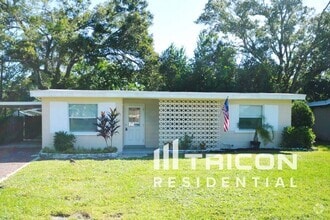Building Photo - 5151 Flamingo Dr N