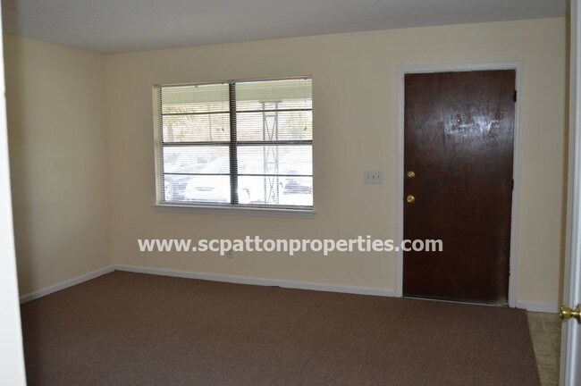 Building Photo - 7 Loquat Ct