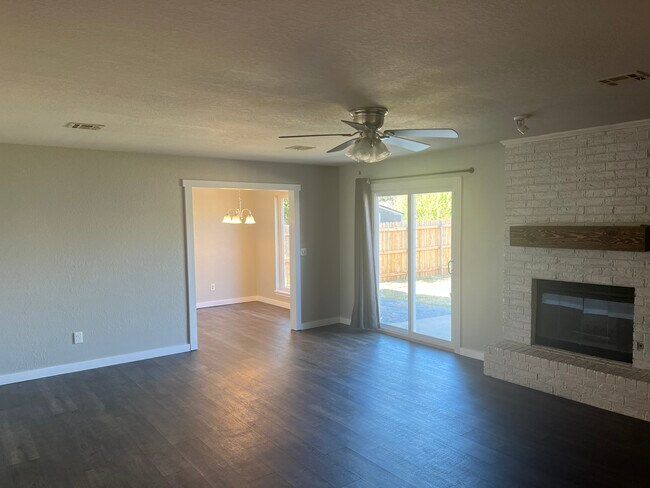 Living Room - 1808 Honeysuckle Ln