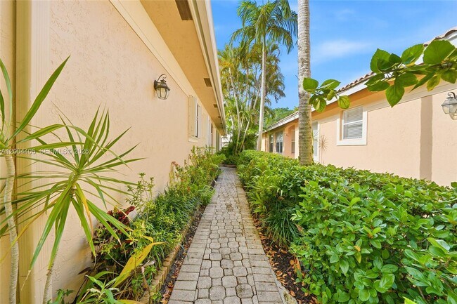 Foto del edificio - 2513 Coral Trace Pl