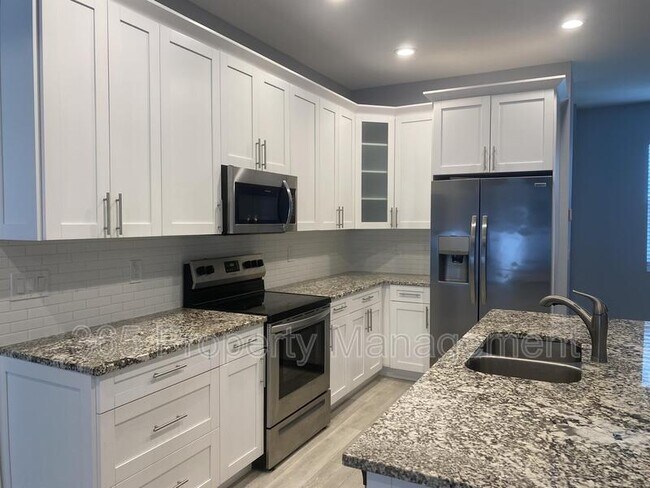 Foto del edificio - 6245 Alhambra Ave