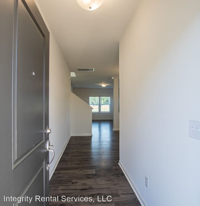 Building Photo - 4 br, 2.5 bath House - 5042 Beacon Ave