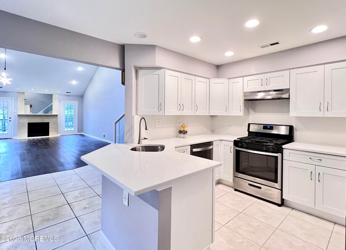 Foto principal - 163 Colony Ln