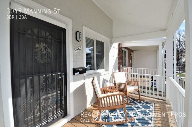 Building Photo - 3045 Manning St