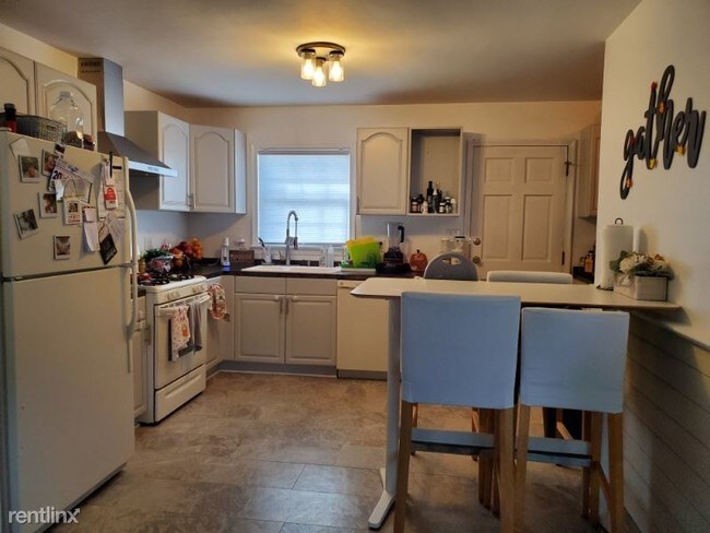 Foto del edificio - 3 br, 1 bath House - 406 Bertha Lane