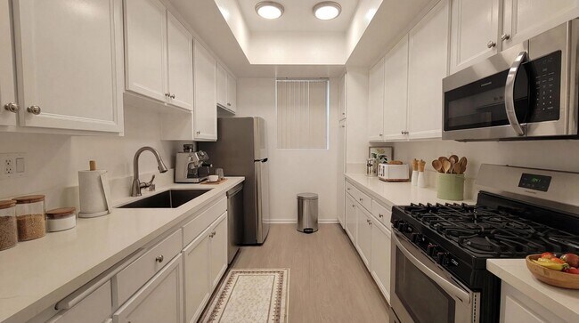 Foto del edificio - 1730 Colby Ave