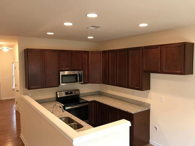Building Photo - 4621 Quinton Ln