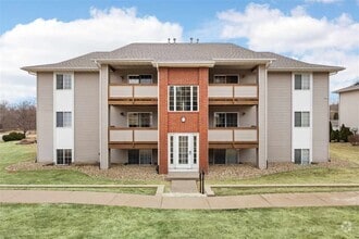 Building Photo - 2432 Rushmore Dr