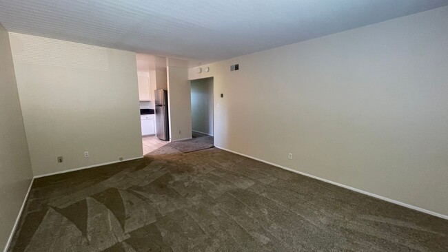 Building Photo - 2053 Central Ave