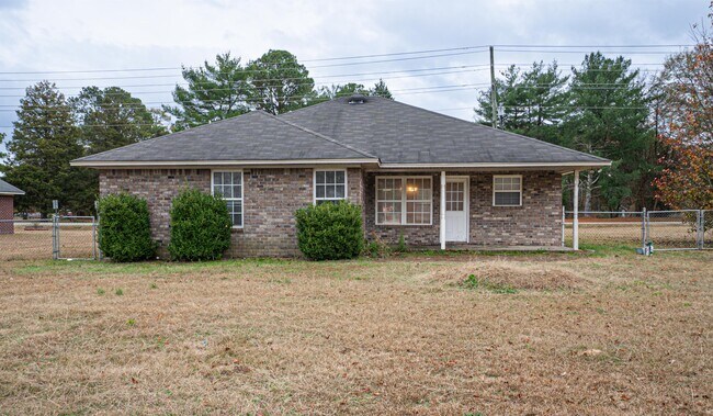 Foto del edificio - 5085 Queen Chapel Rd