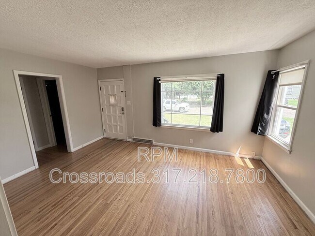 Building Photo - 5256 Norwaldo Ave