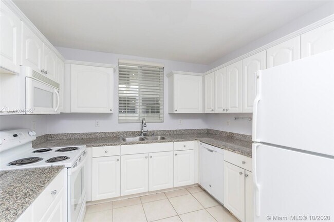 Foto del edificio - 1140 101st St