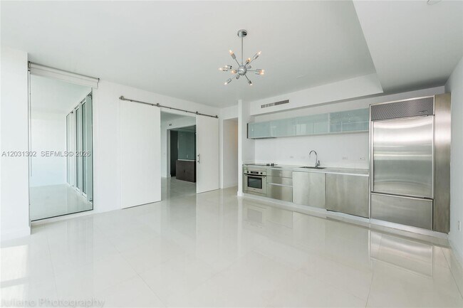 Foto del edificio - 1040 Biscayne Blvd