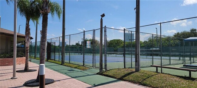 Foto del edificio - 3605 NW 21st Ct