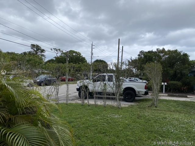Foto del edificio - 684 NE 37th St