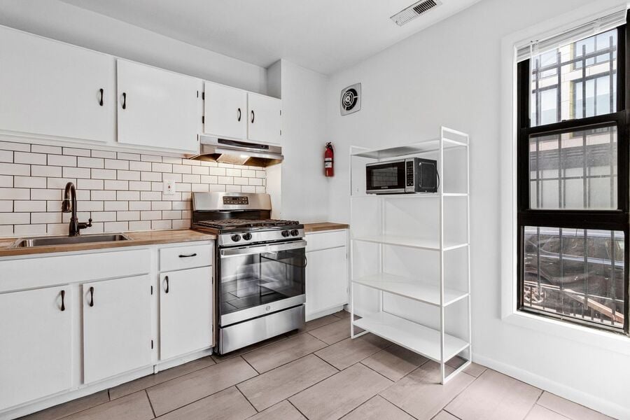 Photo - 1345 Riggs St NW-