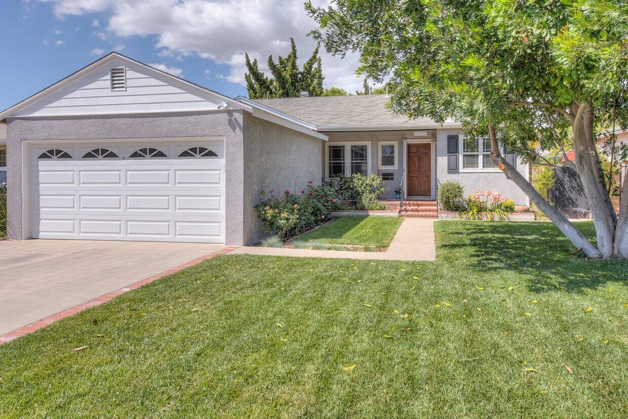 16637 Hamlin St, Van Nuys, CA 91406 House Rental in Van Nuys, CA