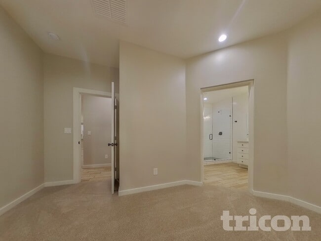 Foto del edificio - 109 E Mountain View Dr