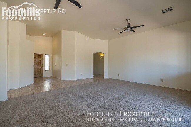 Building Photo - 4 BR, 3 Car Garage