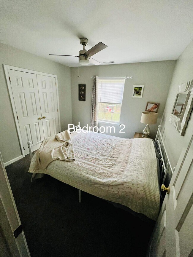 Foto del edificio - 8443 Kitchener Dr