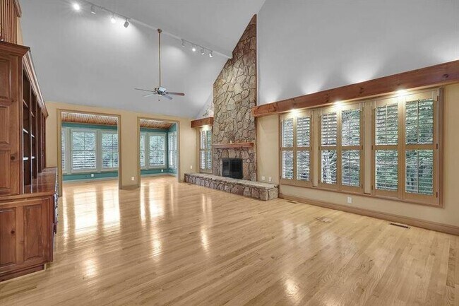 Building Photo - 4335 Christa Ct