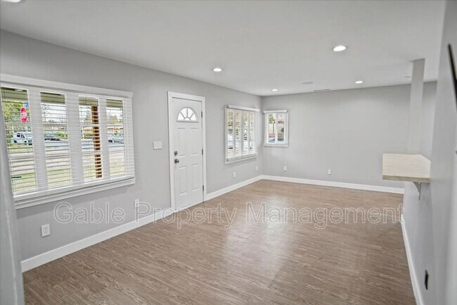 Building Photo - 19504 Leadwell St