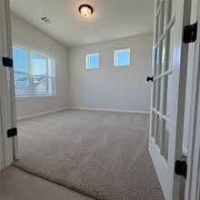 Building Photo - 3418 Lago Norence Dr