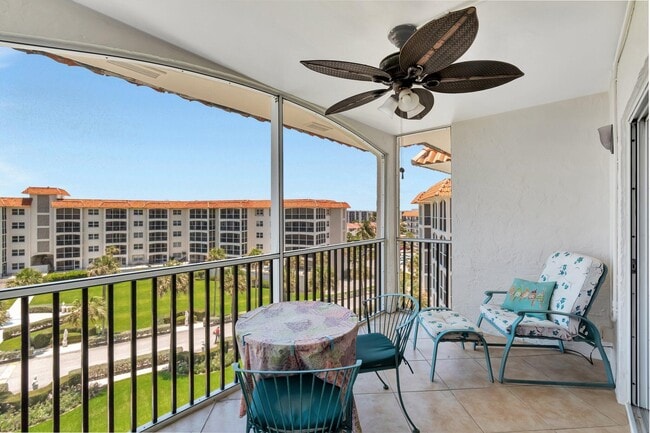 Building Photo - 2871 N Ocean Blvd