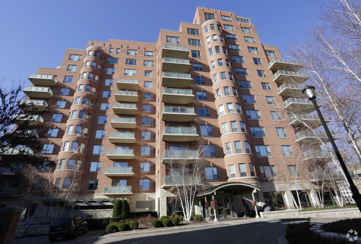 Kirkwood Apartments Kansas City, MO