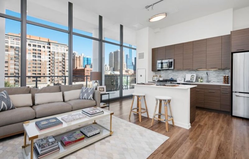 Photo - 350 W Chestnut St (Chicago, IL)
