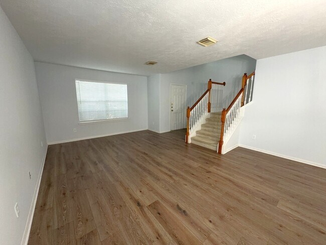 Foto del edificio - 6519 Gorton Dr