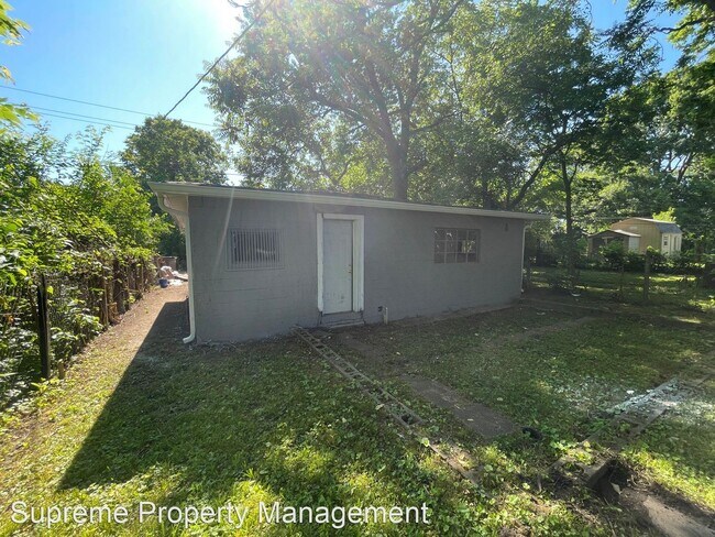 Foto del edificio - 2 br, 1 bath House - 549 N Pershing Avenue