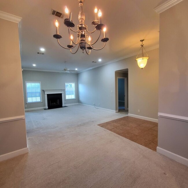 Building Photo - Elegant 3/2 Home in Highlands - Your Georg...