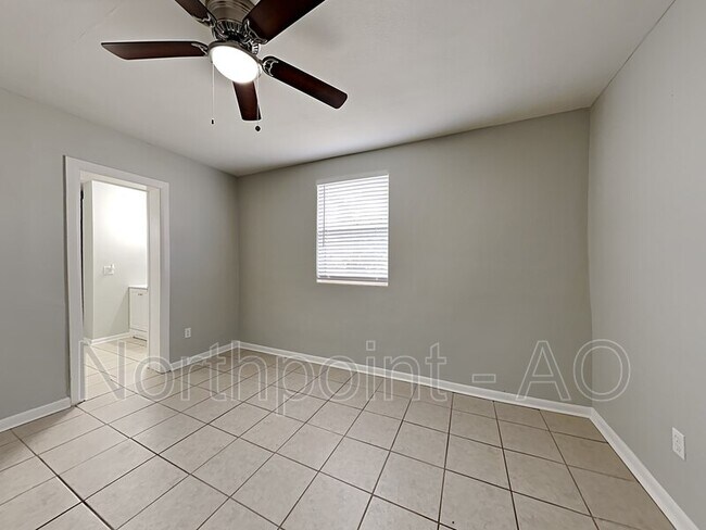 Building Photo - 4526 Woolman Ave