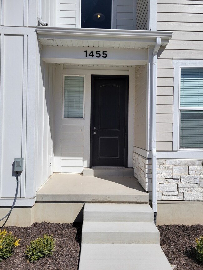Foto del edificio - 1455 N 3860 W