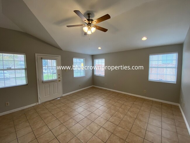 Building Photo - 12109 Quail Dr