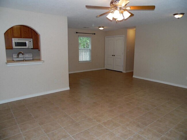 Foto del edificio - 200 W Worsham St