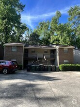 Building Photo - 2927 Woodrich Dr